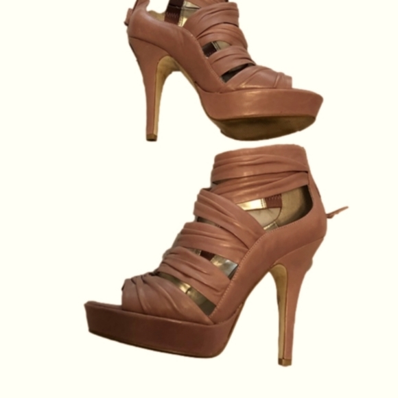 Chi by Carlos Falchi Mauve Leather strappy Platform Heels - Picture 2 of 8